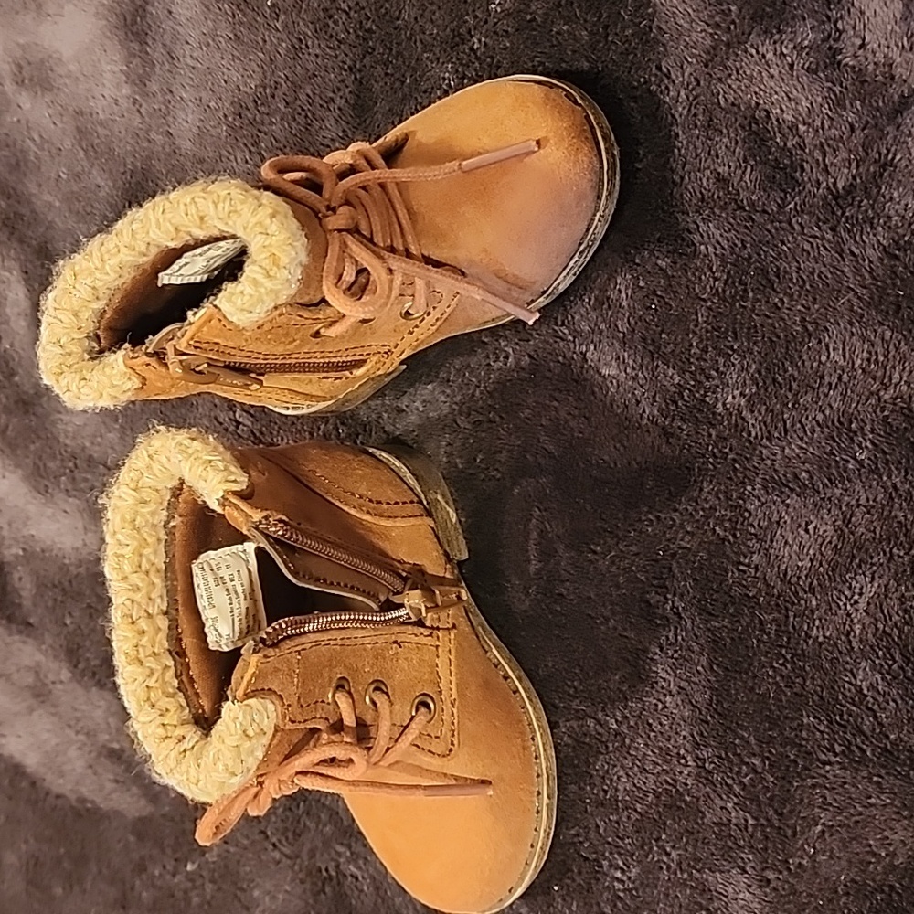 Girls infant garanimals boots